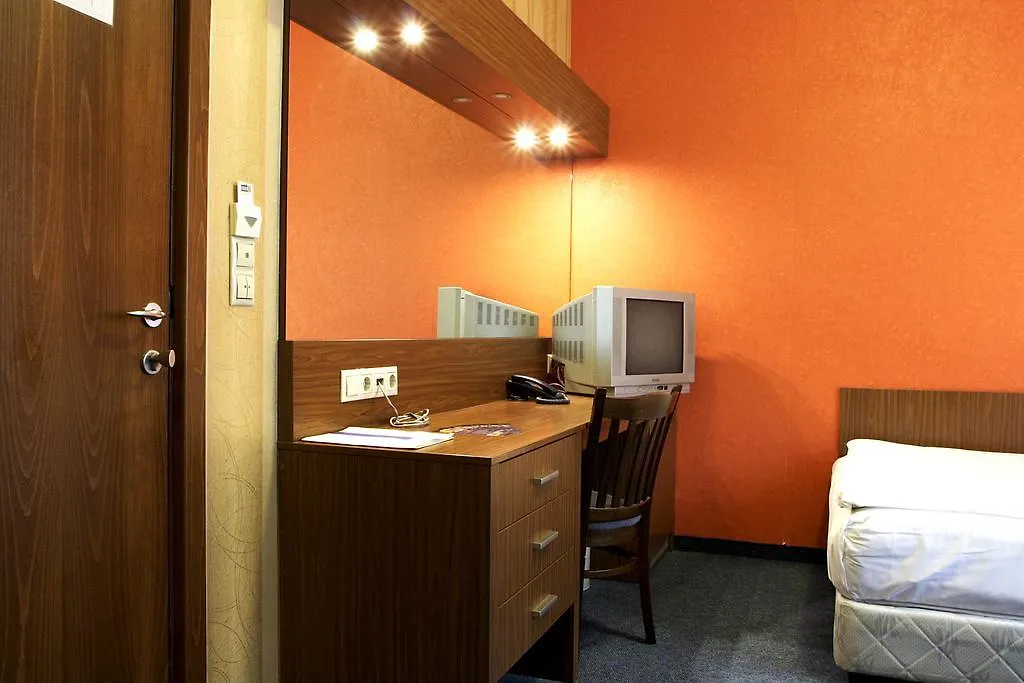 Diter Family Hotel Sofia 3*,  Bulgaria