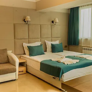 Vemara Boutique Hotel-free Parking Warna