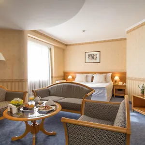Hotell Downtown - Location In The Heart Of